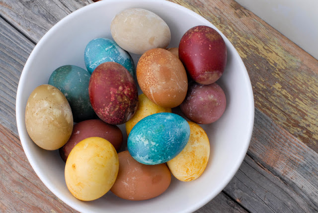 Segreto Secrets - Easter Egg Decorating and Dyeing Ideas