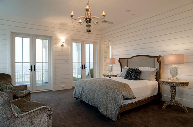 Segreto Secrets - Galveston Beach House - Master Bedroom with Velvet