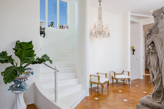 Segreto Secrets - Galveston Beach House - Italianate Ornate Style Staircase