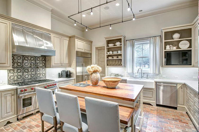 kitchen with louvered pantry door
