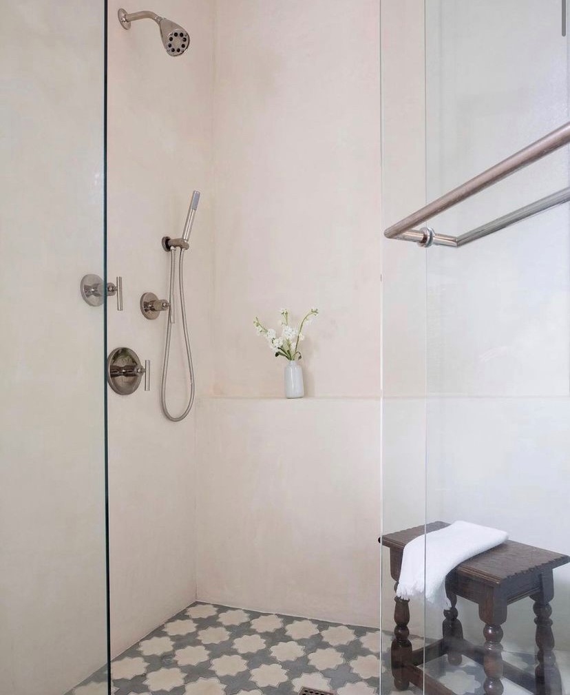 Tadelakt Showers- Marie Flanigan