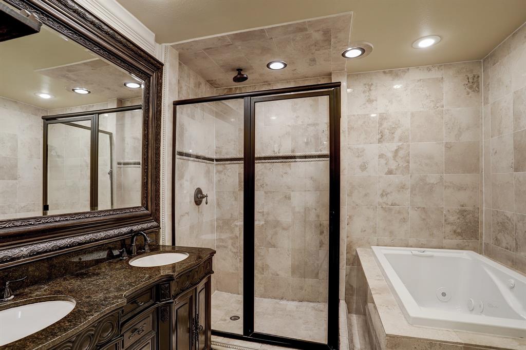 master bathroom before